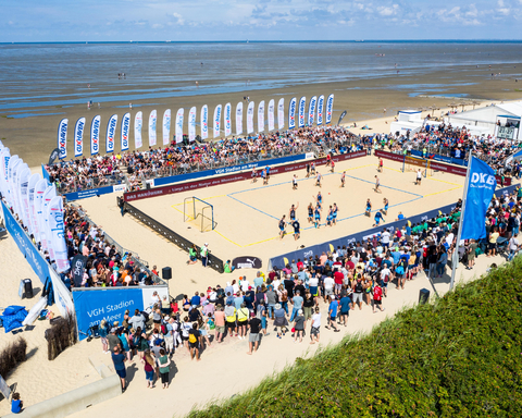 Beachhandball am Stadion am Meer