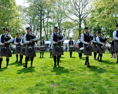 Baul Muluy Pipes & Drums