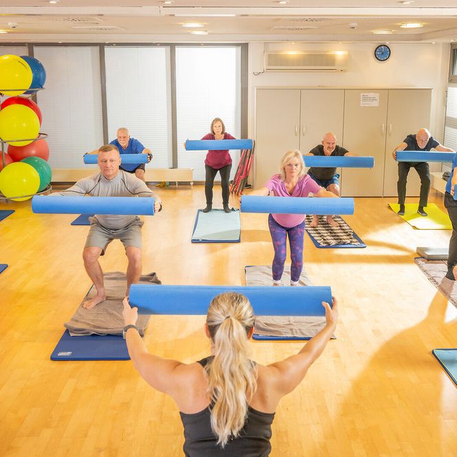 Eine Pilatesgruppe im ahoi!